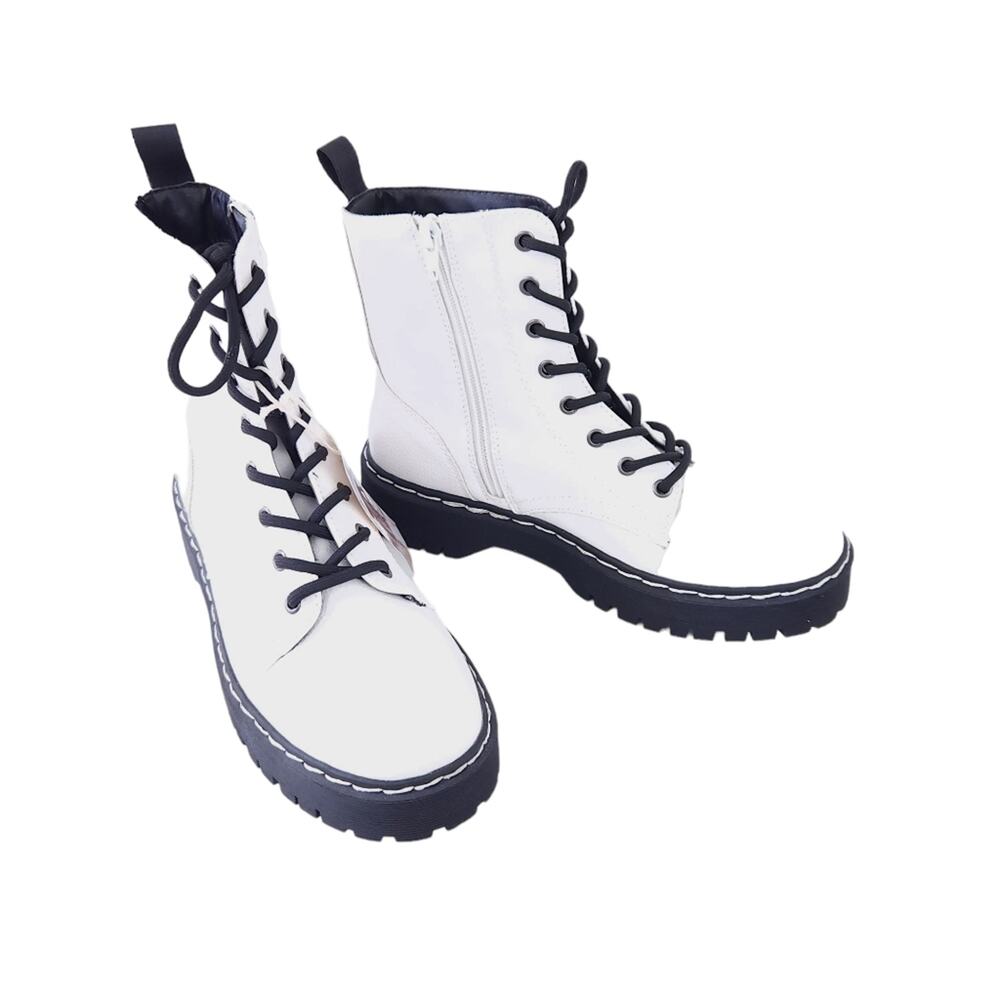 New Sincerely Jules Boots Laceup Size 7.5 Women, Black Trim And Laces, Side Zip